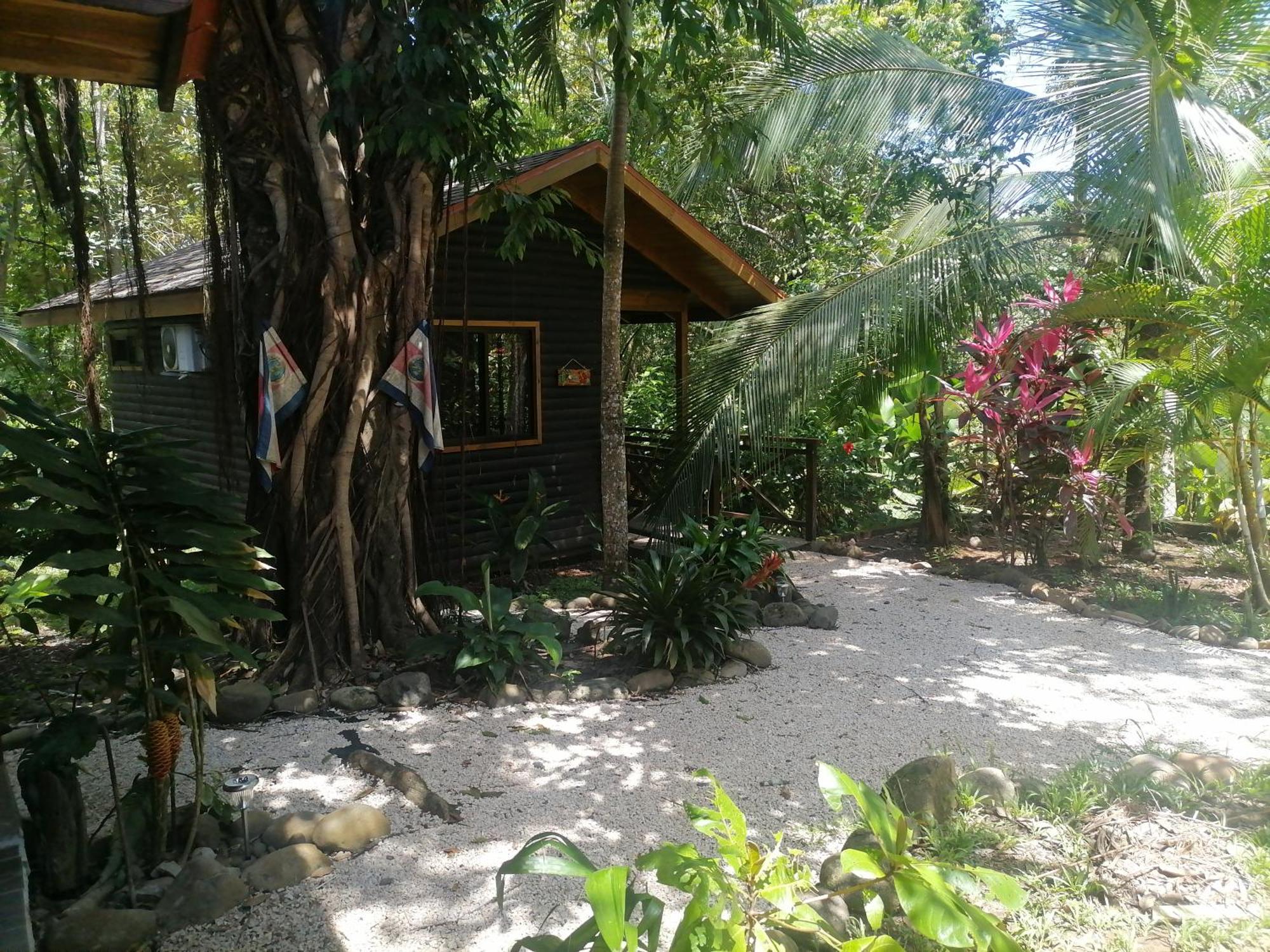 Casa El Colibri Parrita